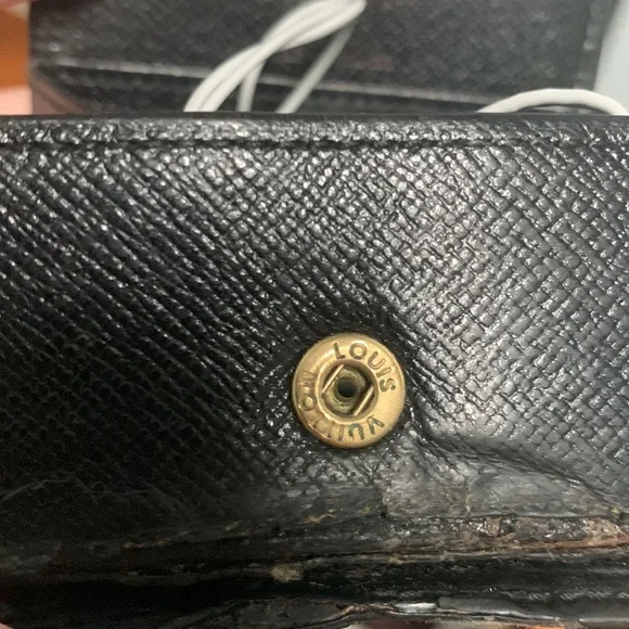 ❌SOLD 1997 authentic Louis Vuitton small coin / earbud case - Picture 10 of 17